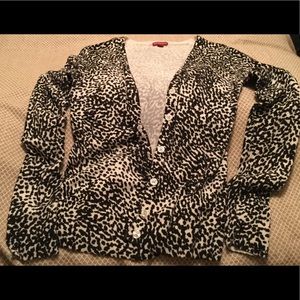 🌻2x$15 Merona cheetah print cardigan!🐆